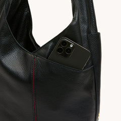 *Tom Zip Med-Black-BG-Red Zip