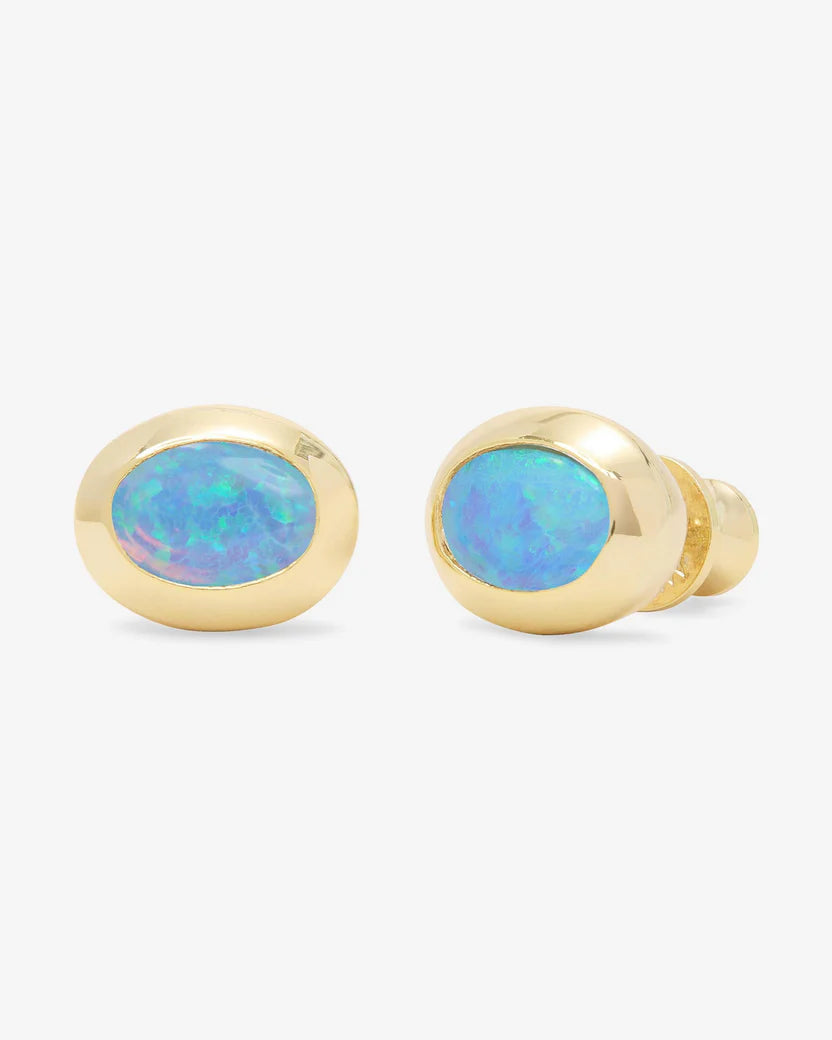She's a Boss Studs 8mm - G Opal