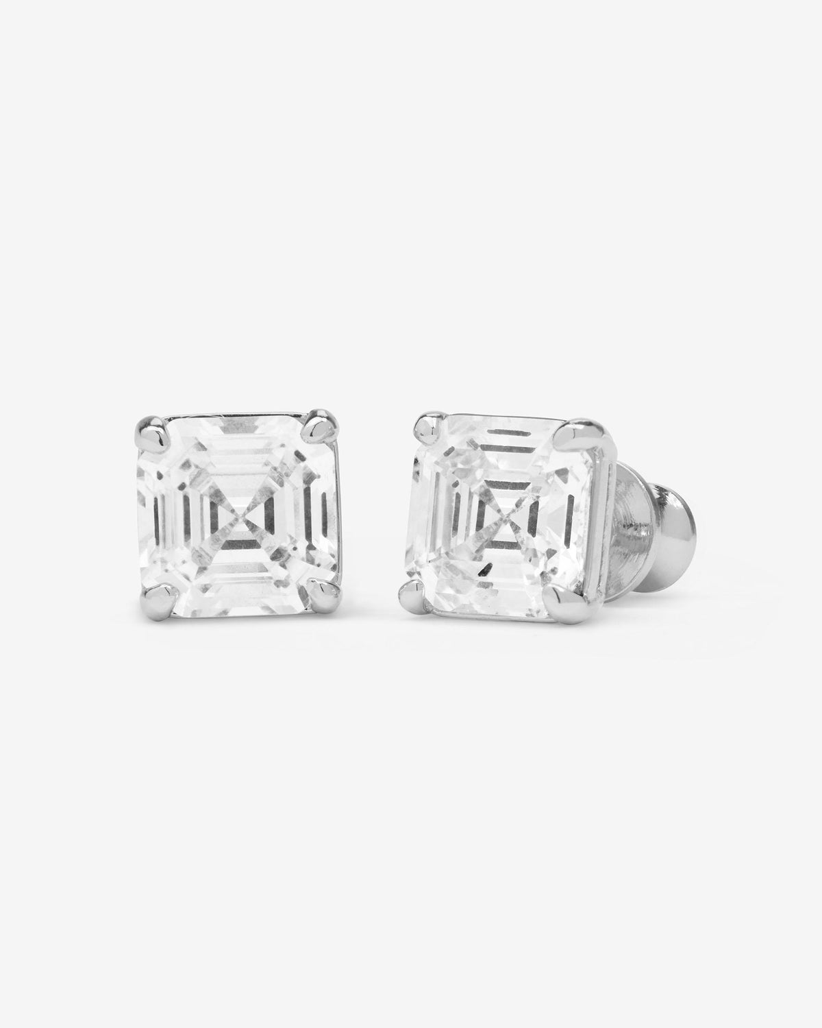 Queens 8mm Studs - Silver